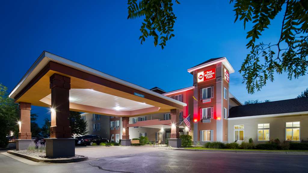 Best Western Plus Coldwater Hotel - photo 11