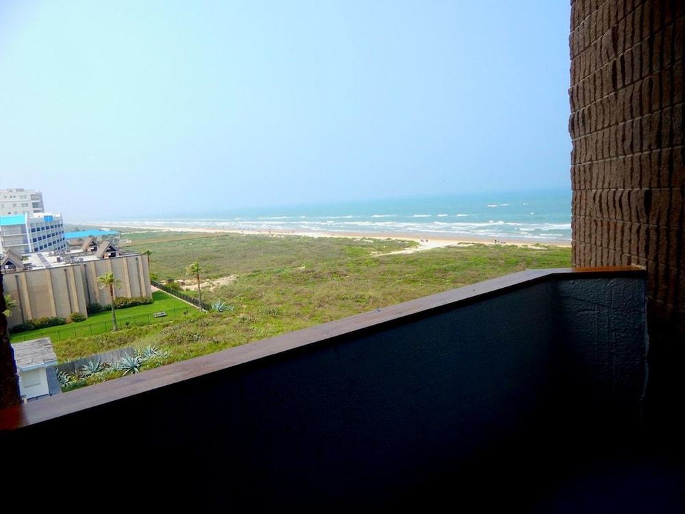 Padre South Hotel On The Beach - photo 22
