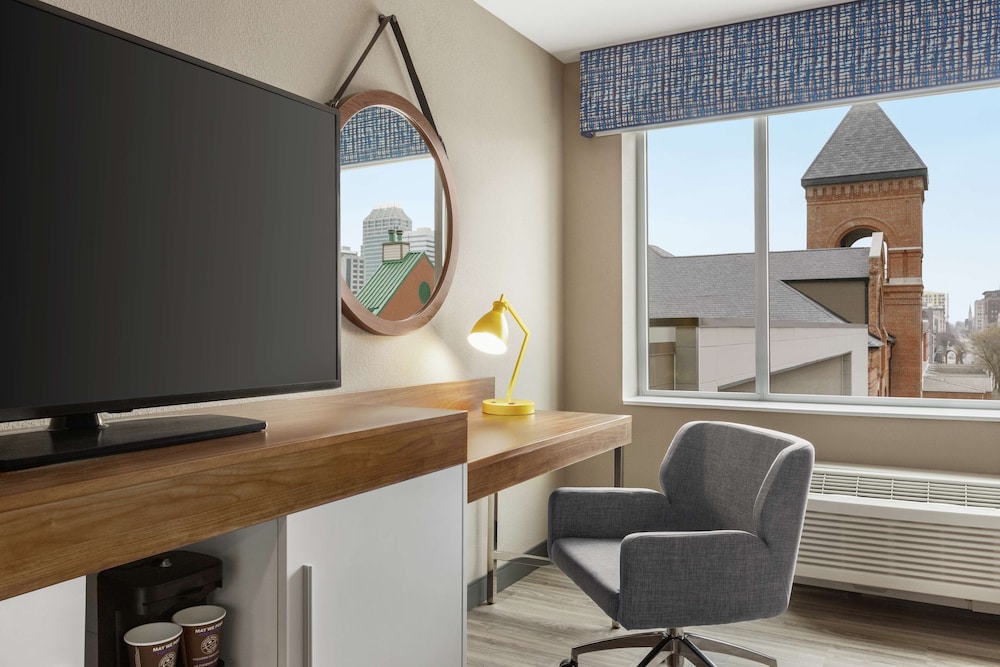 Hampton Inn Indianapolis Downtown IUPUI - photo 6