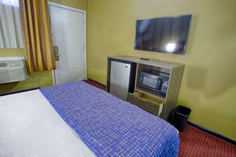 Travelodge by Wyndham Phoenix Downtown - photo 23
