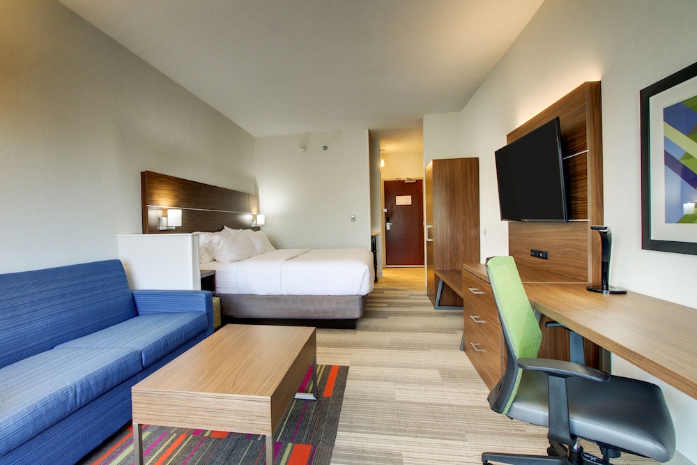 Holiday Inn Express & Suites Aurora Naperville by IHG - photo 3