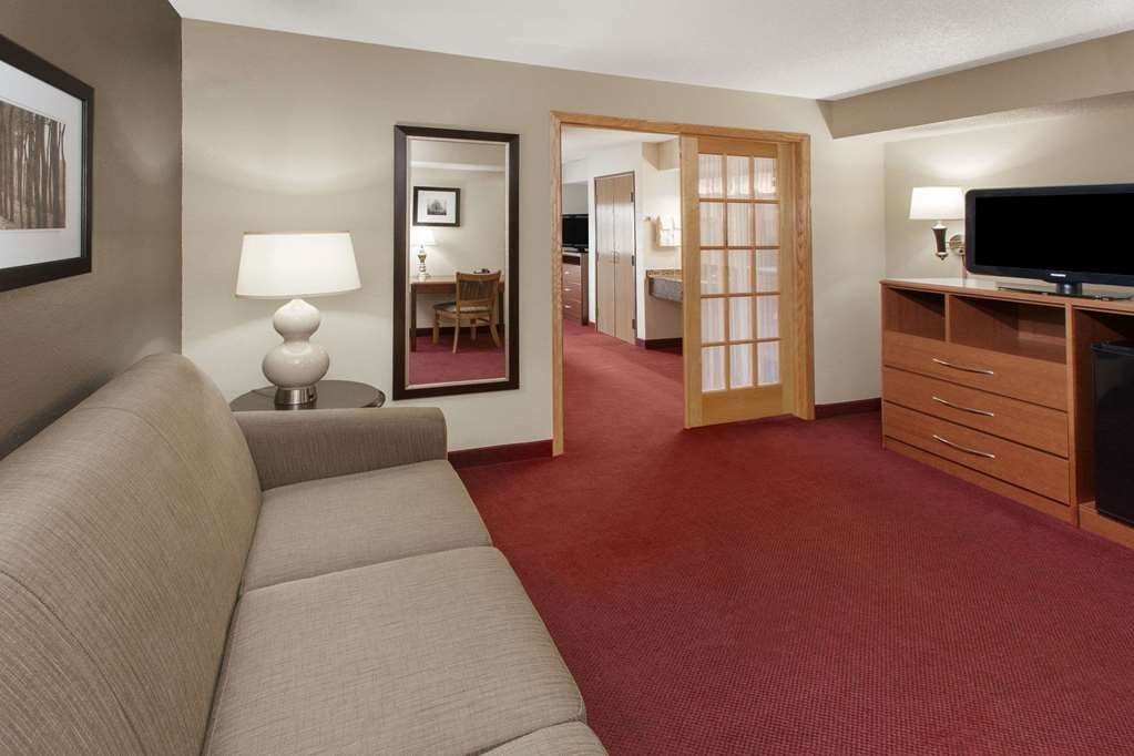 AmericInn by Wyndham Iowa Falls - photo 19