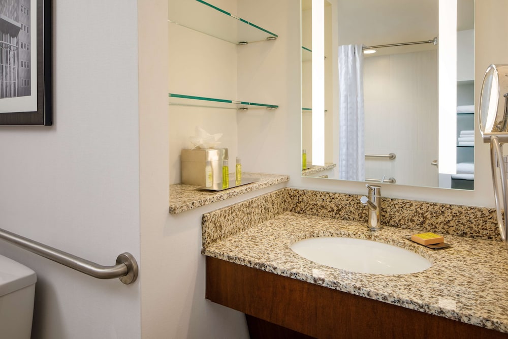 DoubleTree by Hilton Pittsburgh Cranberry - photo 60