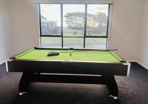 Golf Club Mystic Tides by Ready Set Stay in San Remo, Australia