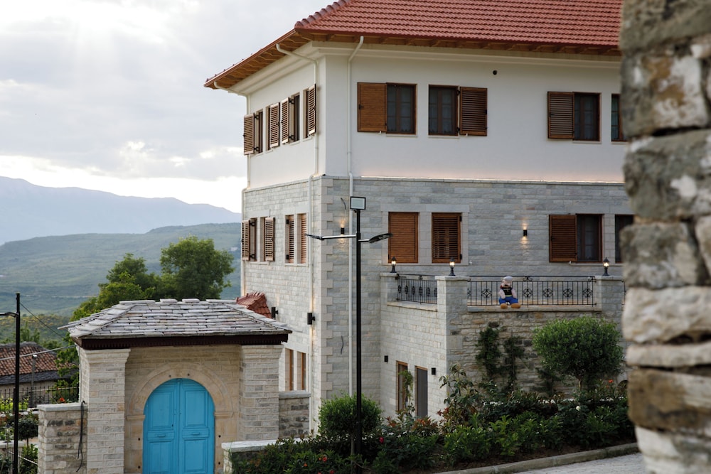 Bujtina Sophie — hotel in Libohove