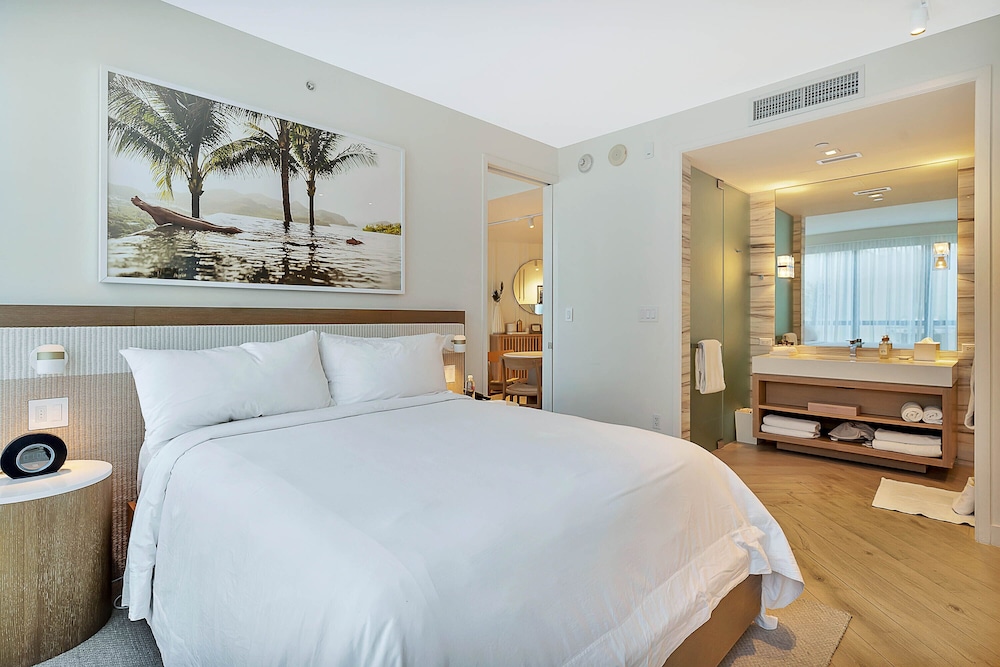 Private Residences at W SoBe by LRMB - photo 57