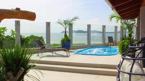 Casa frente mar Penha SC — 4-Star Luxury Hotel in Penha, Brasil