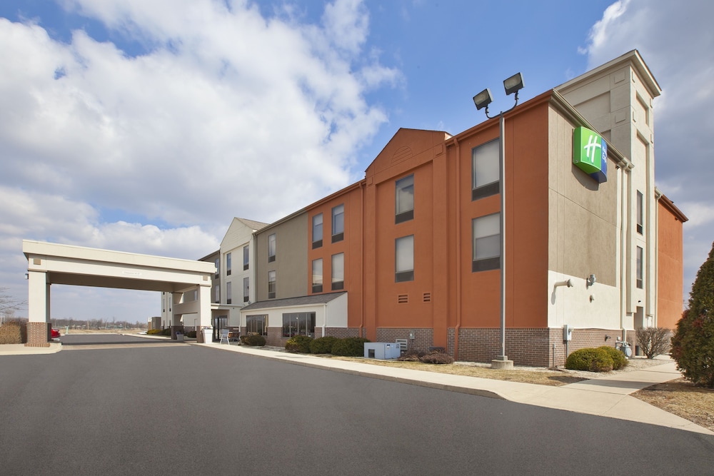 Holiday Inn Express Tiffin by IHG — hotel in Tiffin