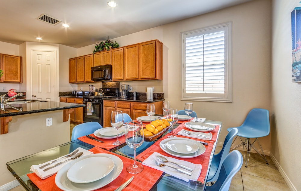 Magnolia by Avantstay Magnificent Coachella Valley Oasis w Pool & Spa - photo 29