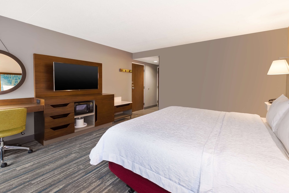 Hampton Inn Traverse City - photo 24
