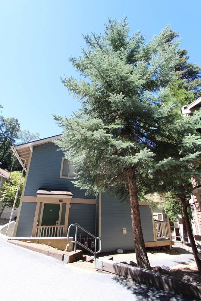 Lake Arrowhead Chalets a VRI resort - photo 33