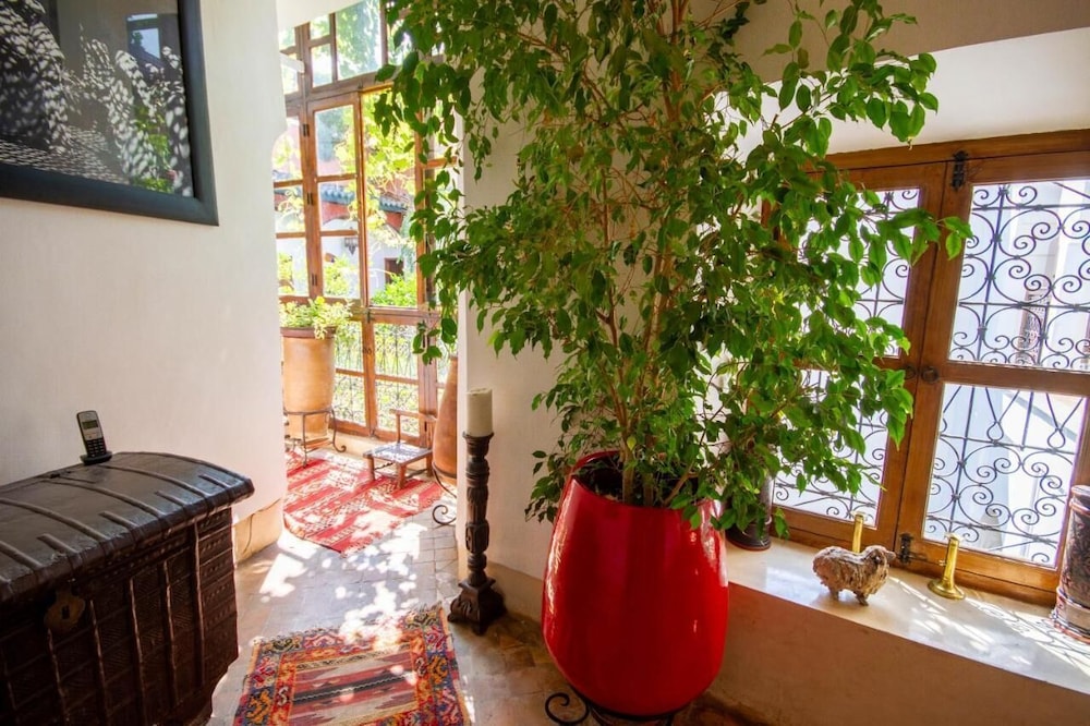 Riad Dombaraka — 4-Star Luxury Hotel in Marrakesh, Morocco