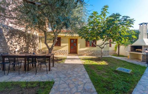 Kuća za odmor — hotel in Sveti Filip I Jakov