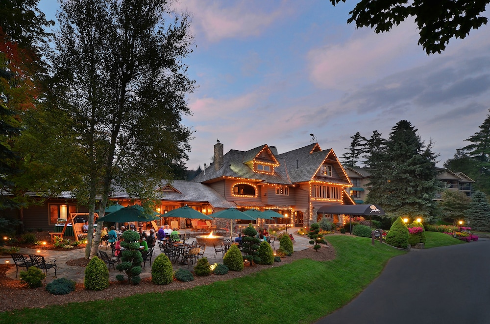 Bob Timberlake Inn at Chetola Resort - photo 2