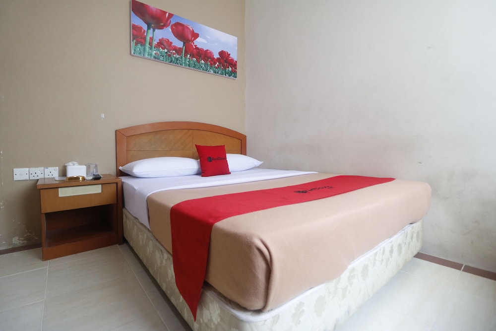 Reddoorz Near Nagoya Hill Batam 2 — Batam