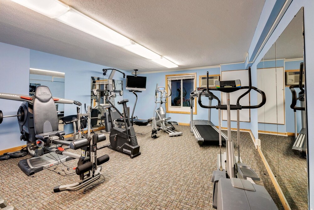 Travelodge Grand Forks - photo 29