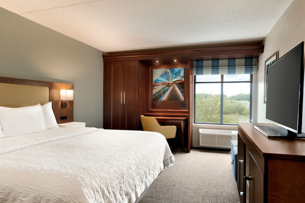 Hampton Inn West Des Moines Lake Drive - photo 9