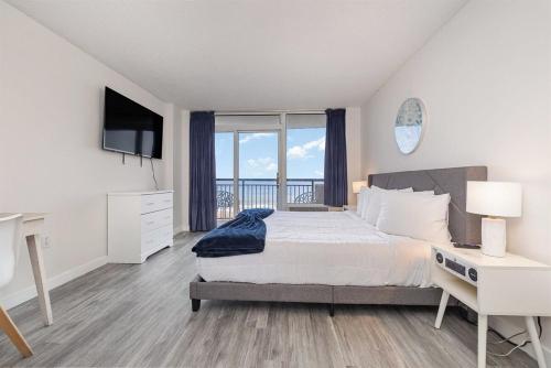 Stunning Ocean Views Elegant 1 bdr Condo 4th FL Boardwalk Beach Resort — 4-Star Luxury Hotel in Myrtle Beach, United States