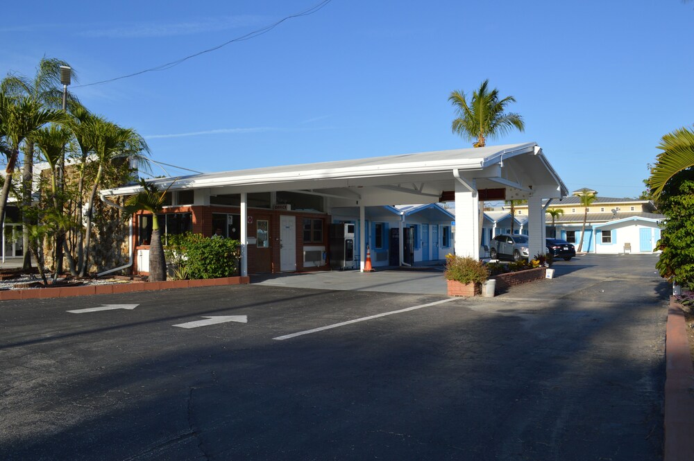 Budget Inn Ft Myers - photo 27