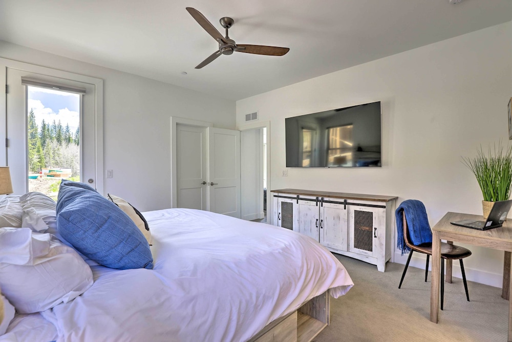 Modern Townhome 4 Mi to Winter Park Resort Fraser — hotel in Fraser