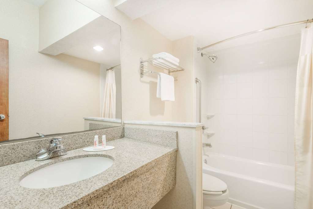 Baymont by Wyndham Greensburg - photo 8