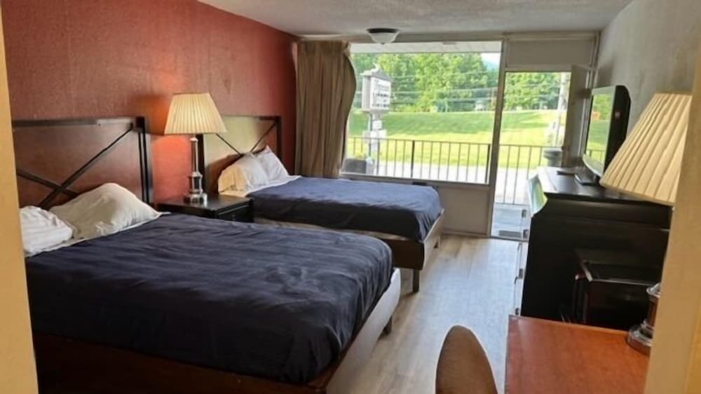 Virginian Motel - photo 6