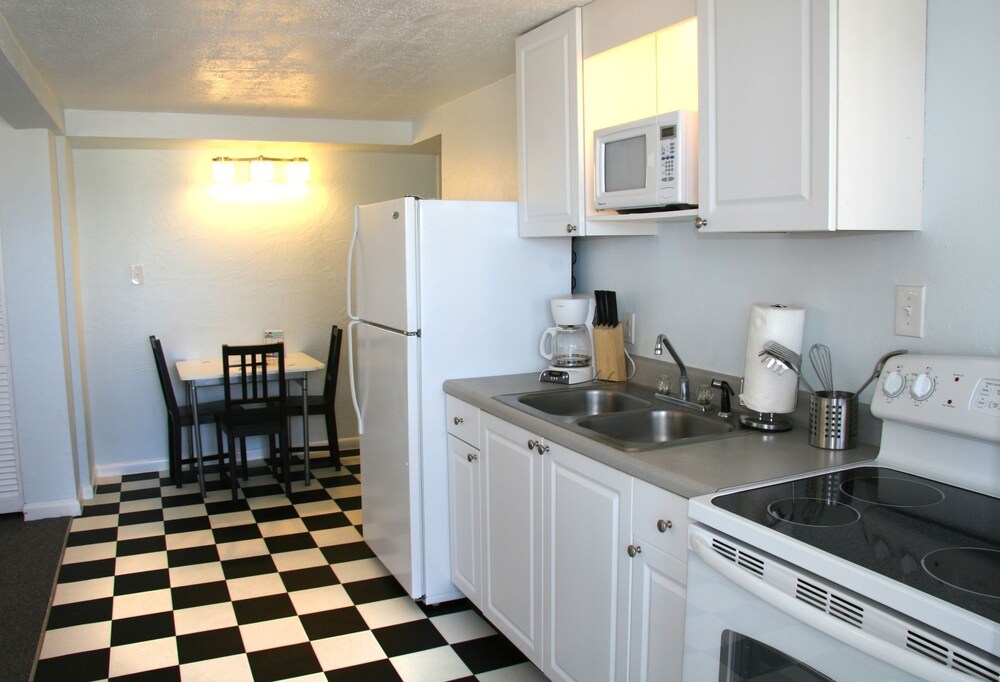 Sabal Palms Inn - photo 18