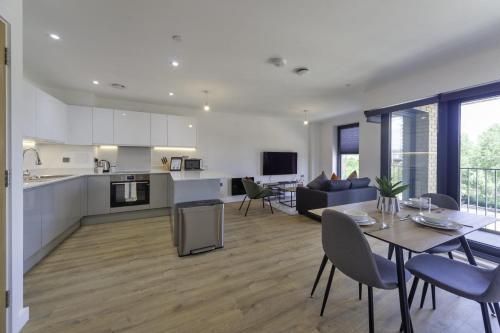 Stylish 1 Bedroom Apartment in Central Ashford — 4-Star Luxury Hotel in Ashford, United Kingdom