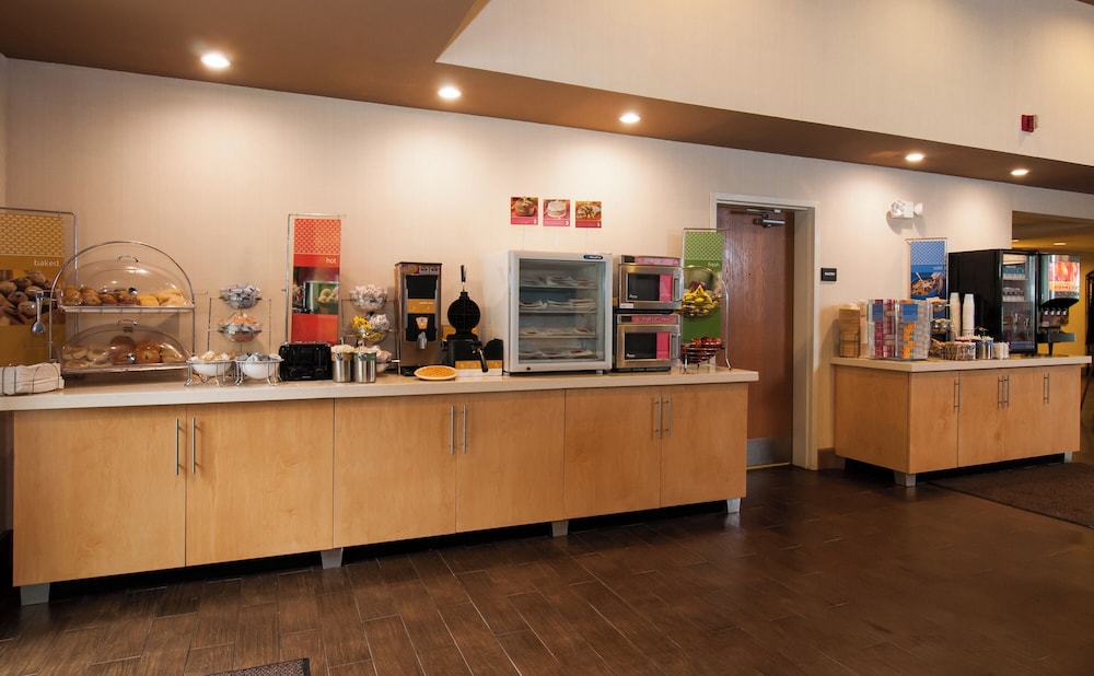Hampton Inn Brevard - photo 21
