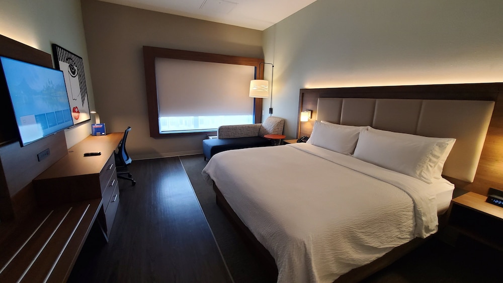 Holiday Inn Express & Suites Charlotte South End by IHG - photo 66