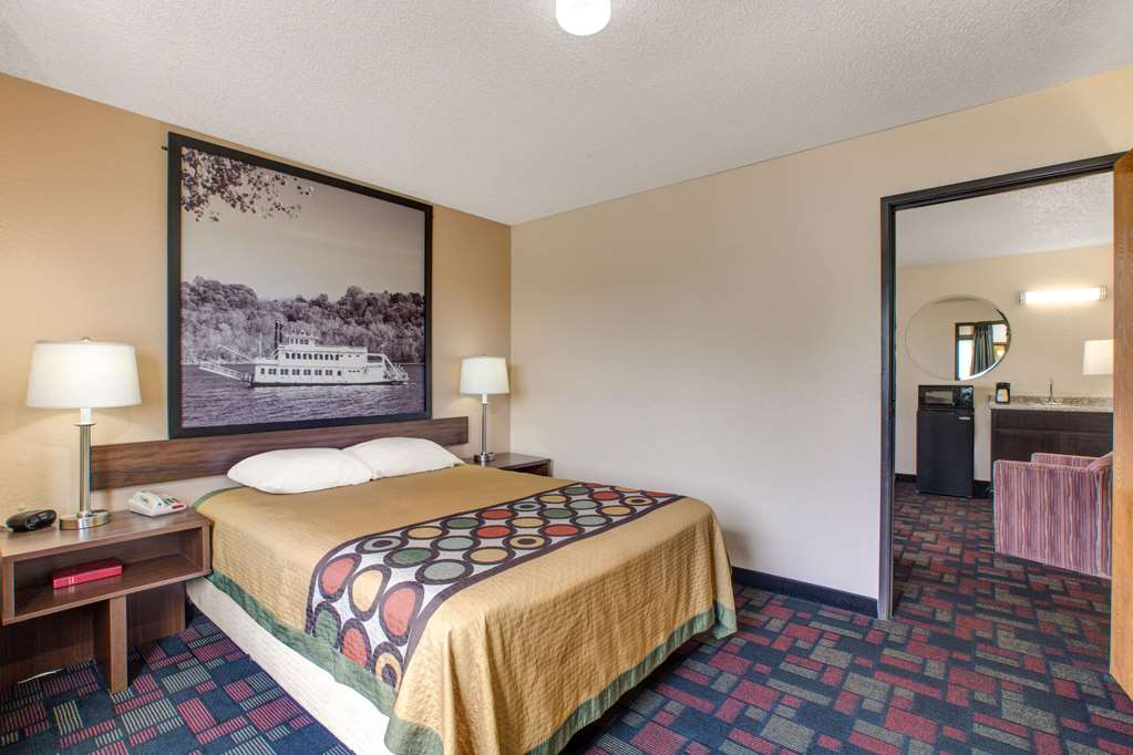 Super 8 by Wyndham Boonville - photo 20