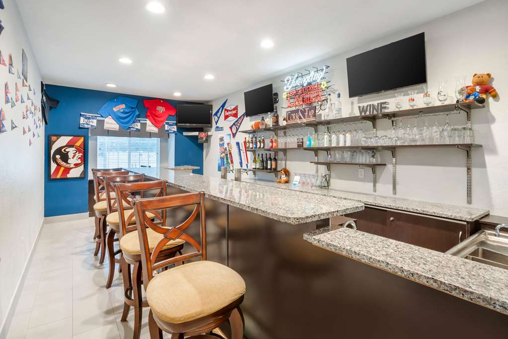 Microtel Inn & Suites by Wyndham Brooksville - photo 12