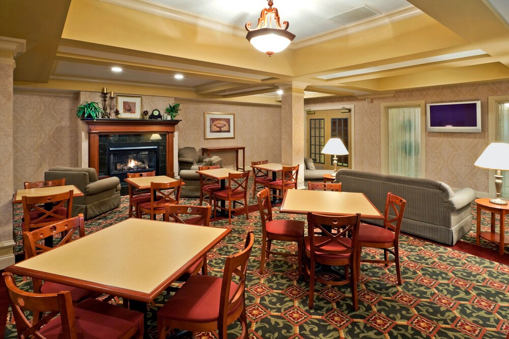 Holiday Inn Express Suites Clifton Park by IHG - photo 37