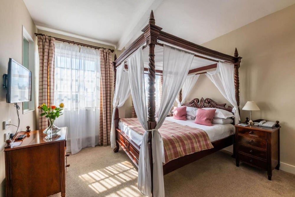 The White Hart Hotel — hotel in Moretonhampstead
