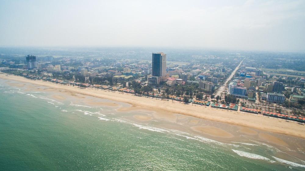 Muong Thanh Grand Cua Lo Hotel — 4-Star Luxury Hotel in Vinh, Vietnam