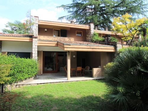 Holiday Home Alpina by Interhome — 4-Star Luxury Hotel in Porto Valtravaglia, Italy