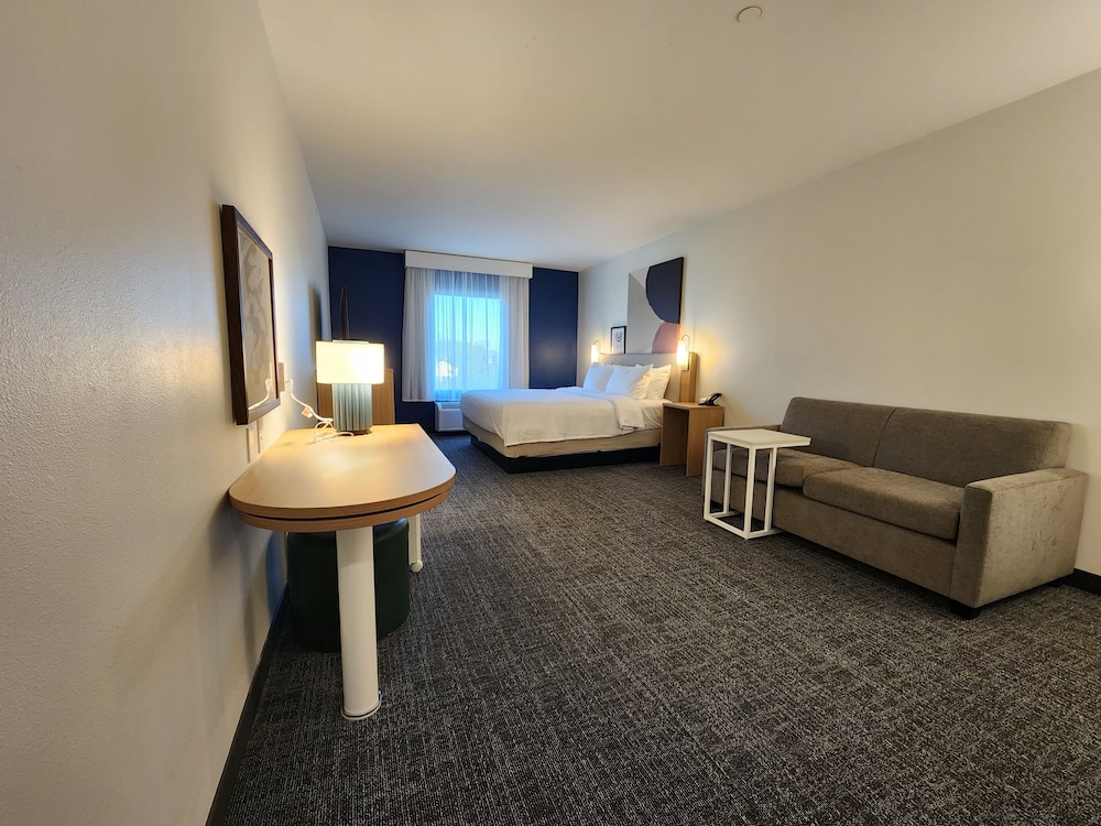 Spark by Hilton Rahway - photo 22