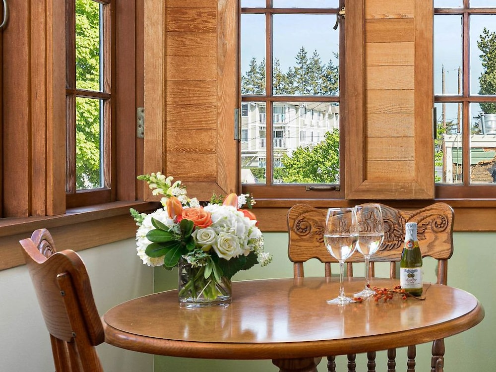 The La Conner Inn - photo 16