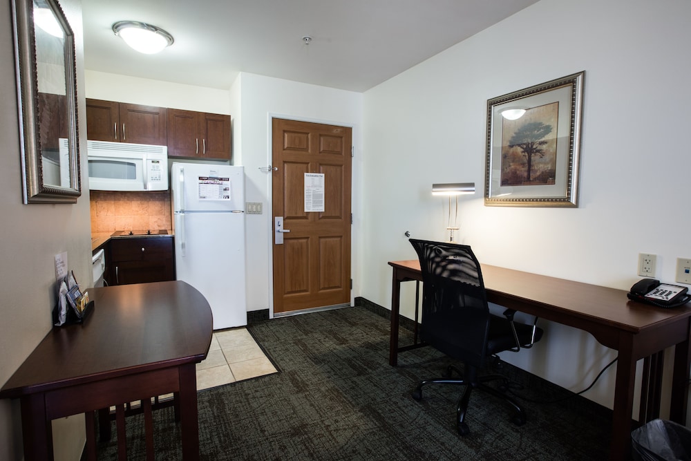 Staybridge Suites Austin Airport by IHG - photo 27