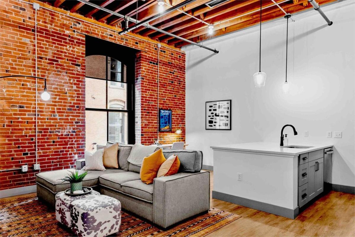 Brick & Bed Riverfront Lofts G 206 — 4-Star Luxury Hotel in Saint Louis, United States