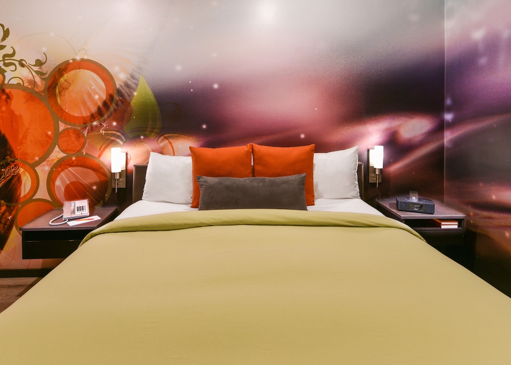 The Tangerine A Burbank Hotel - photo 14