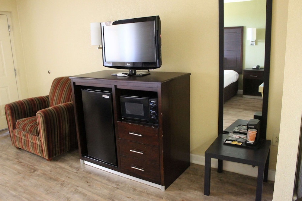 Quality Inn Conway Greenbrier - photo 53