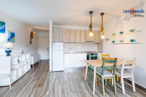 Vivienda Vacacional Buganvillas — 4-Star Luxury Hotel in Costa Teguise, Spain