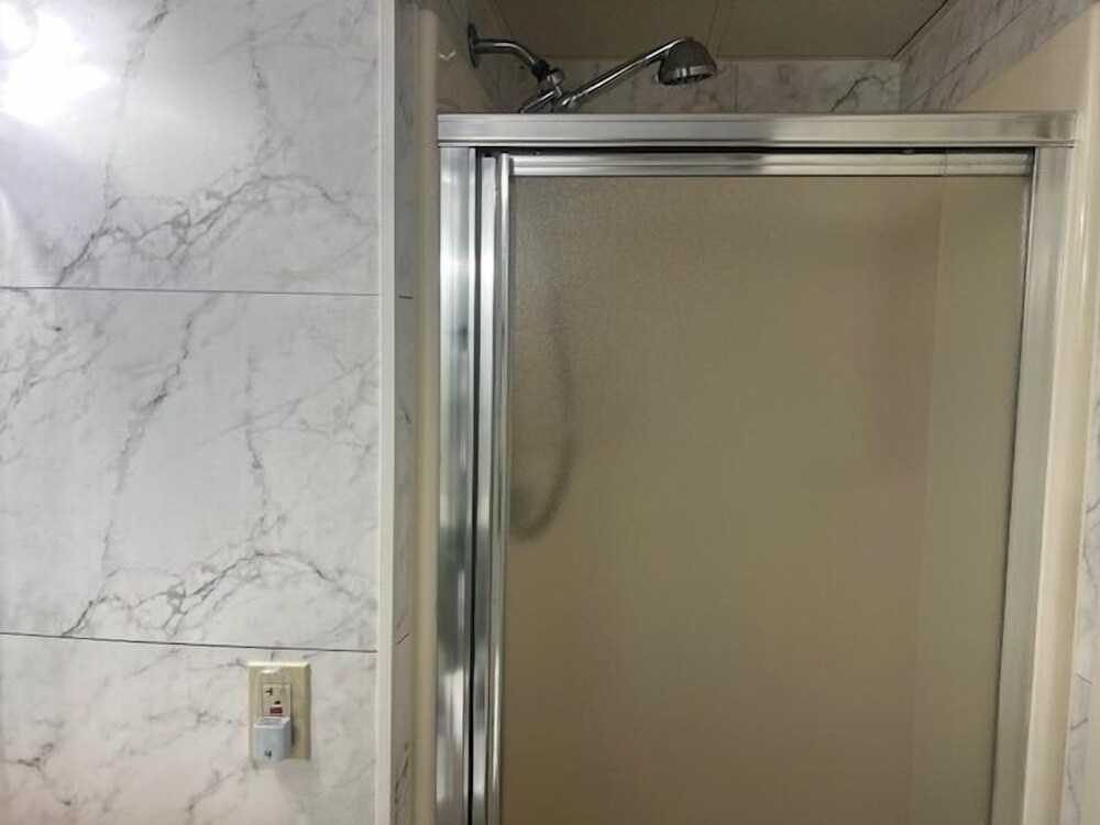 Royal Garden Resort 504 2 Bedroom Condo by RedAwning - photo 22