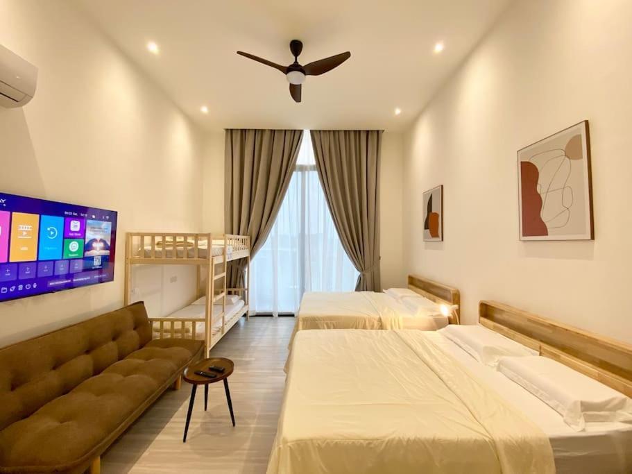 The Podium Studio Free 1 Parking 6 Pax D321B — 4-Star Luxury Hotel in Kuching, Malaysia