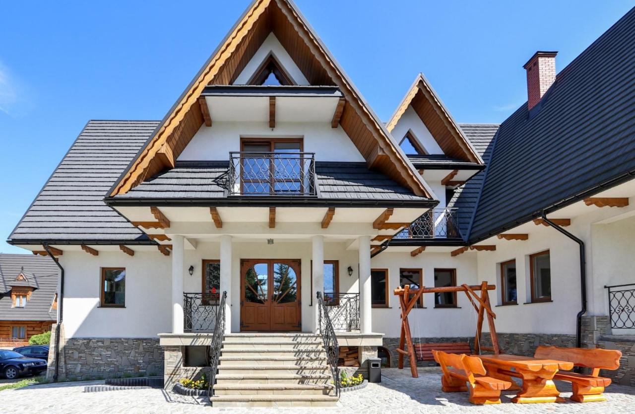 Pokoje Goscinne Roztoka in Poronin, Poland