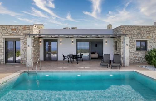 Sternes Panorama Executive Villa with Pool by Comfortbnb — 4-Star Luxury Hotel in Sitia, Greece