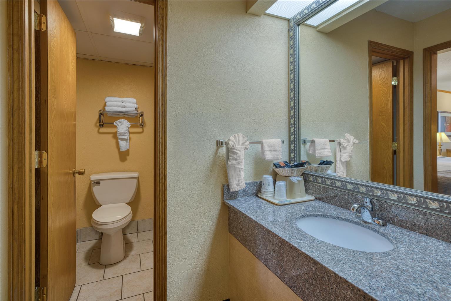 SureStay by Best Western Kansas City Country Inn North - photo 15