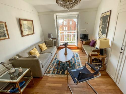 La Favorite App Plage a Mers in Mers-Les-Bains, France