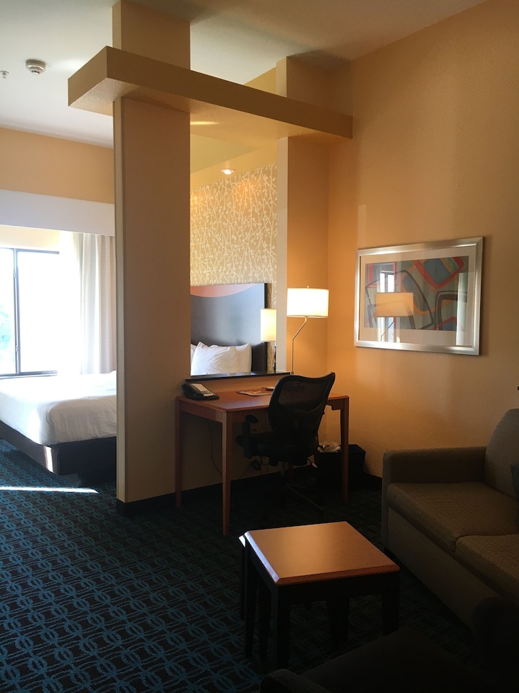 Fairfield Inn & Suites by Marriott Dallas Mansfield - photo 6